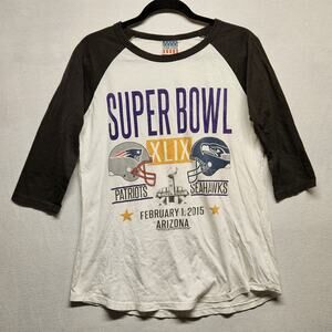 Junk Food Tee Shirt Size L Super Bowl Seahawks Patriots 3/4 Sleeves 100% Cotton